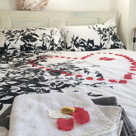 トリオーラ La Stregatta Bed & Breakfast エクステリア 写真